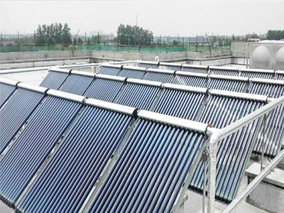 無(wú)錫浴室太陽(yáng)能+電加熱6噸熱水工程